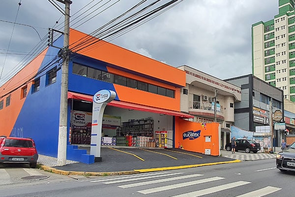 Foto da fachada de nossa loja CS Tintas em Suzano, ,no Centro.